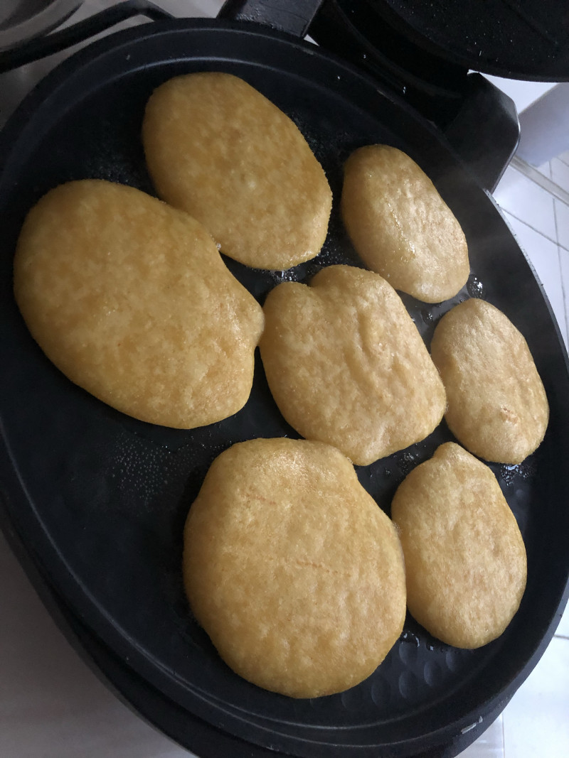 Steps for Fried Fragrant Sole Fish and Pan-fried Corn Cake