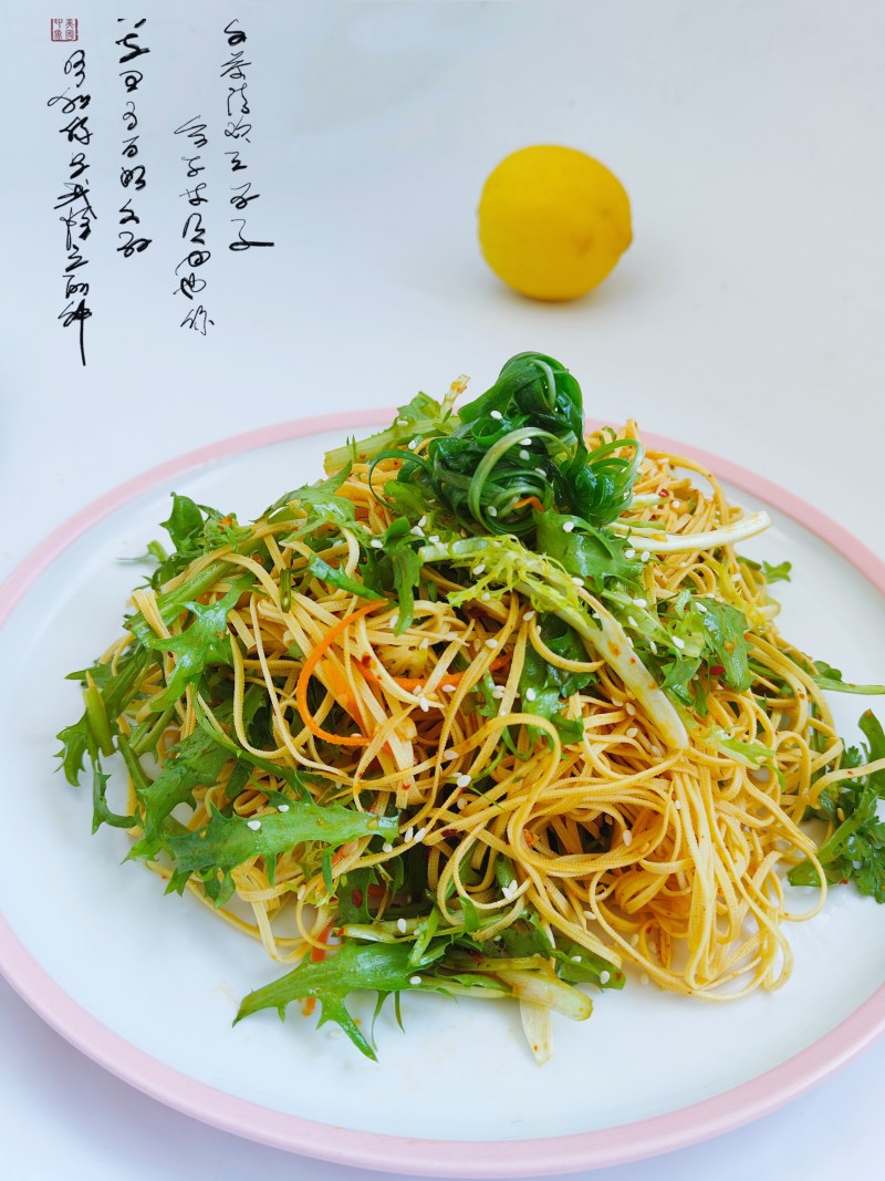 Stir-fried Dry Tofu Shreds with Chicory