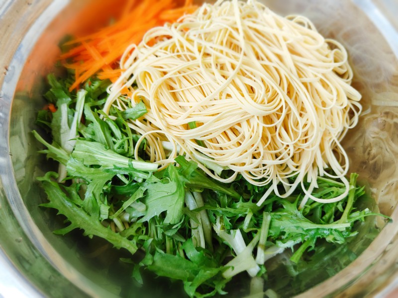 Steps for Stir-fried Dry Tofu Shreds with Chicory