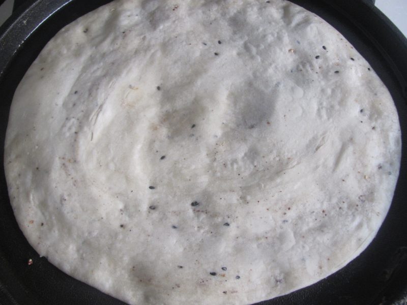 Steps for Making Black Sesame and Sichuan Peppercorn Pancake