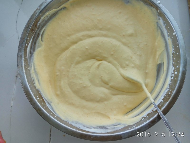 Step-by-step process of making Mango Mousse Cake