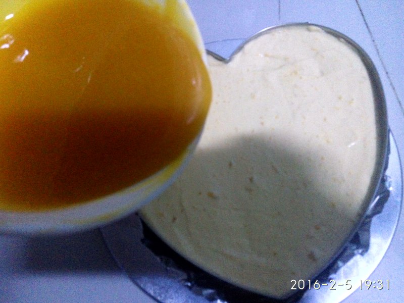 Step-by-step process of making Mango Mousse Cake