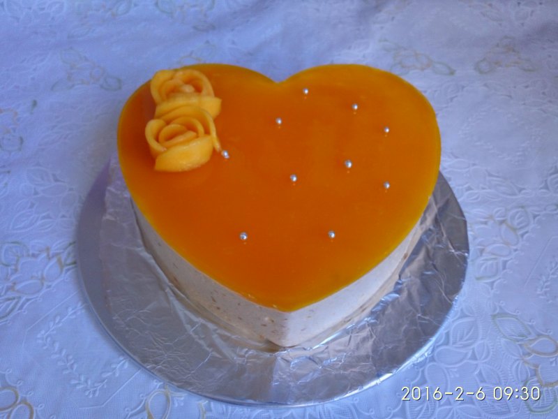 Step-by-step process of making Mango Mousse Cake