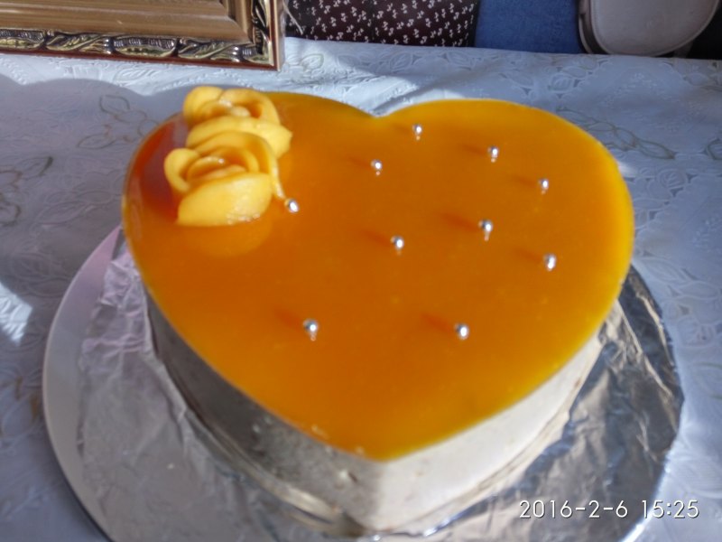 Step-by-step process of making Mango Mousse Cake