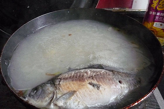 【Coca-Cola - Healthy Family Hot Pot】-----Delicious Fish Soup Hot Pot Cooking Steps