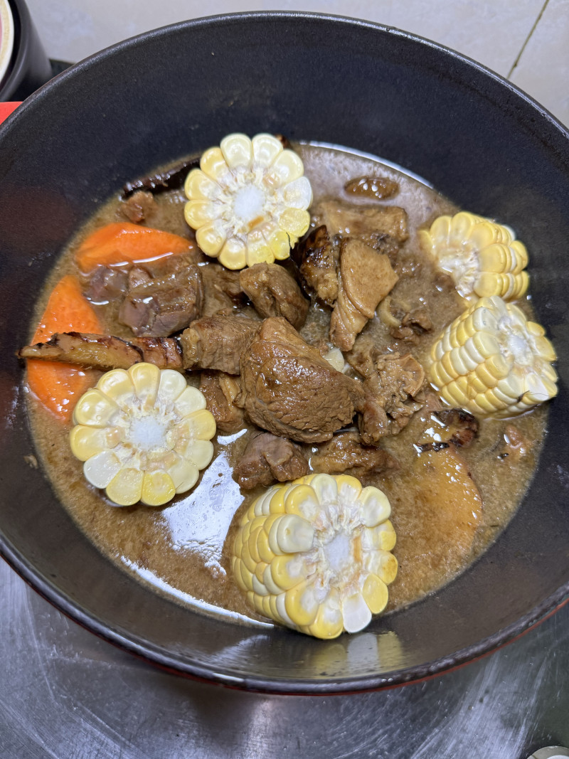 Steps for Cooking Carrot Corn Braised Lamb