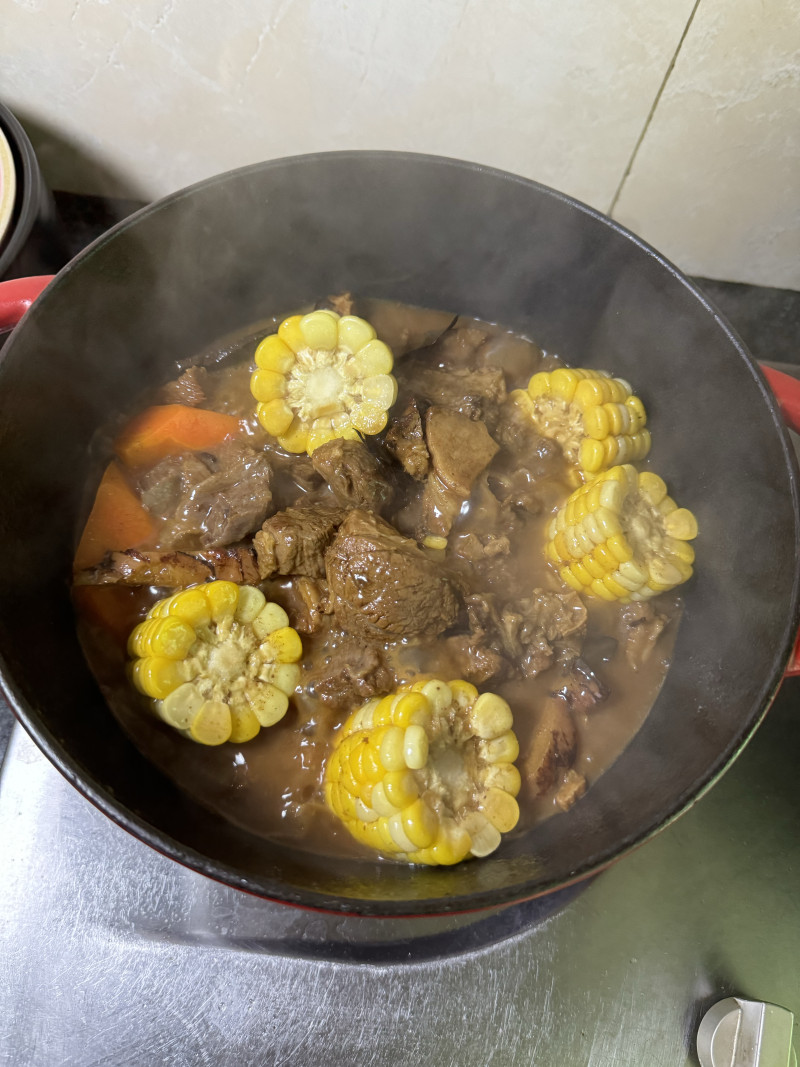 Steps for Cooking Carrot Corn Braised Lamb