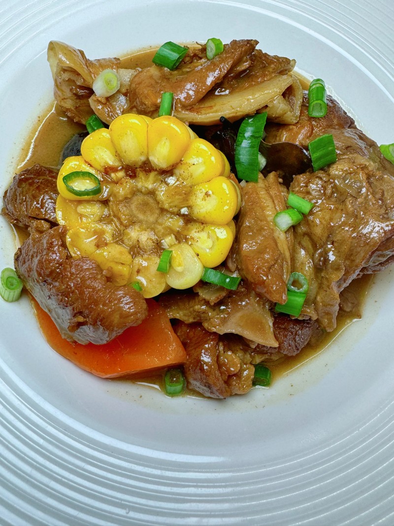 Steps for Cooking Carrot Corn Braised Lamb