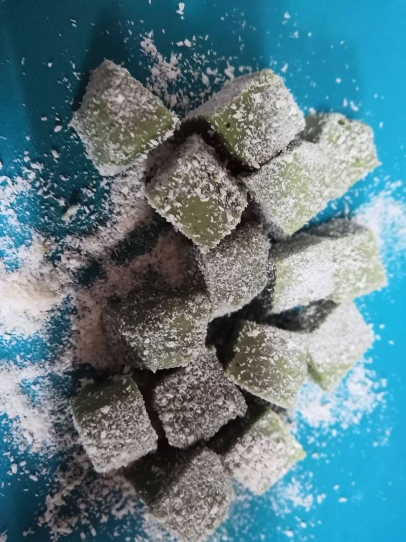 Steps to Make Matcha Milk Squares