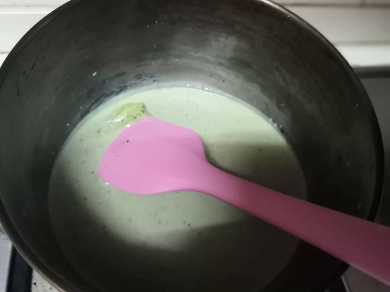 Steps to Make Matcha Milk Squares