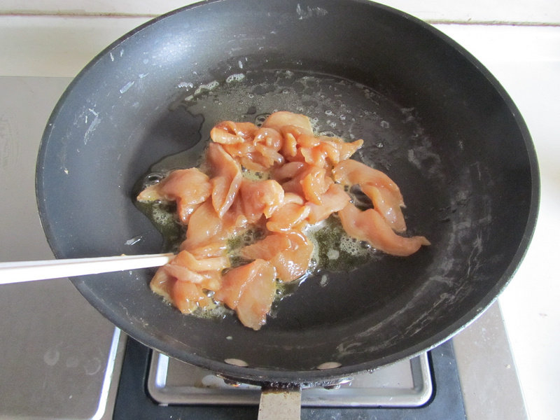 Step-by-Step Cooking Instructions for Pineapple Chicken Stir-Fried Noodles