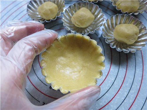 Steps for Making Norwegian Christmas Cookies