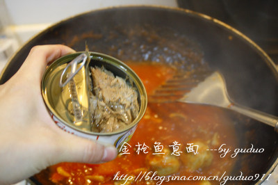 Steps for Making Tuna Pasta in Tomato Sauce