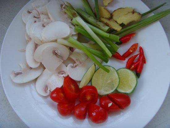 Sour and Spicy Appetizer - Tom Yum Fish Fillet - Cooking Steps