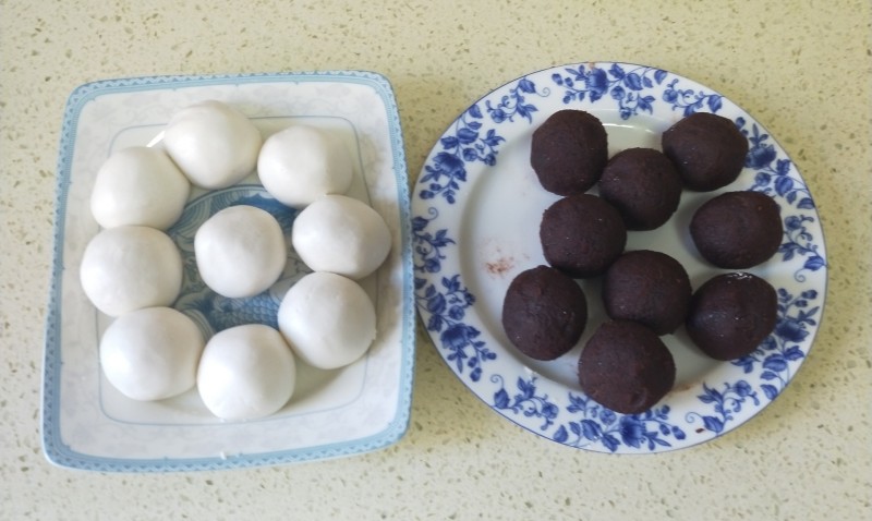 Steps for Making Homemade Fried Cake