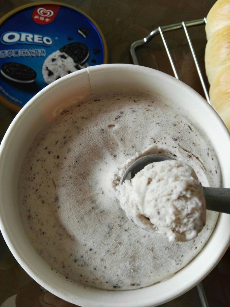 Step-by-Step of Making When Bread Meets Ice Cream