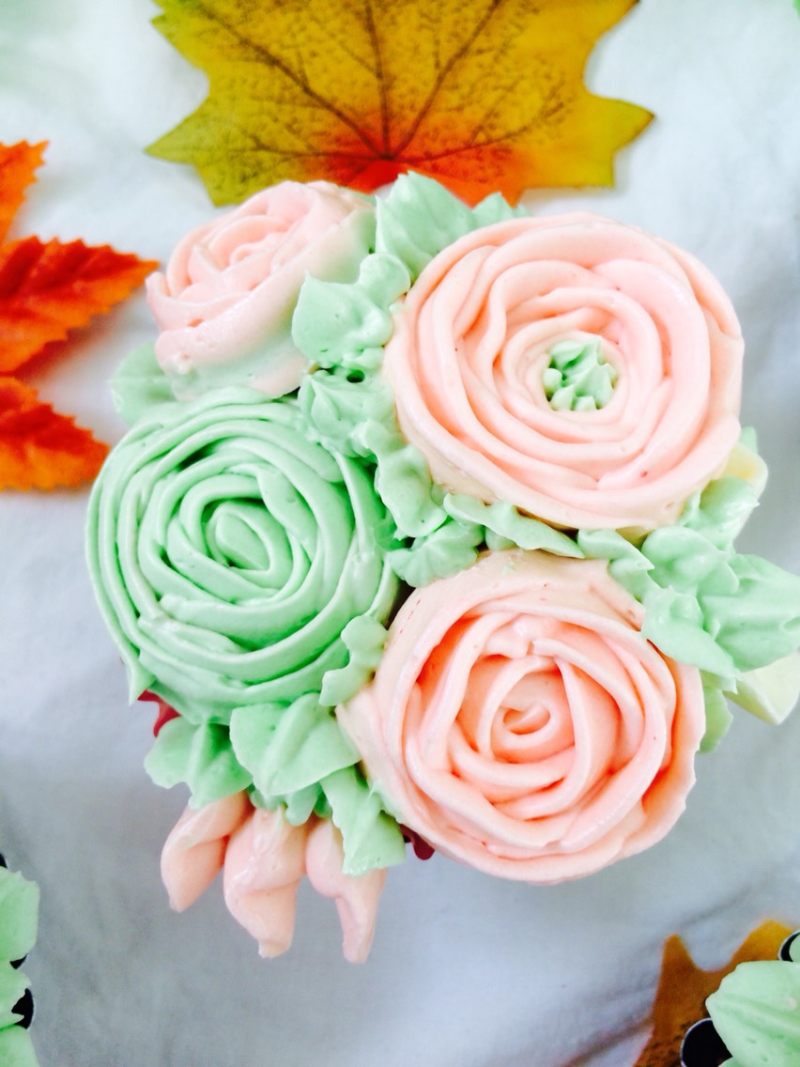 Korean Cupcake Flower Cake Step