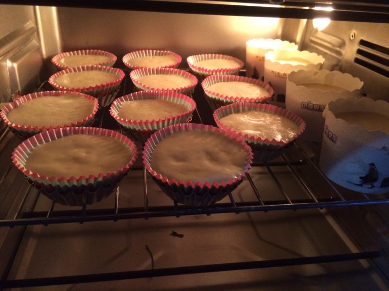 Korean Cupcake Flower Cake Step