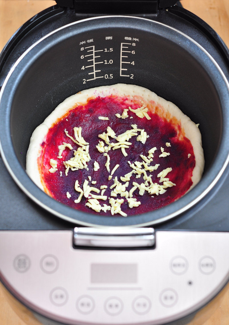 Steps to Make Purple Sweet Potato Dual-Flavor Pizza