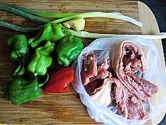 【Feathered and Furred Beasts】---Stir-Fried Green Pepper with Pork Heart Cooking Steps