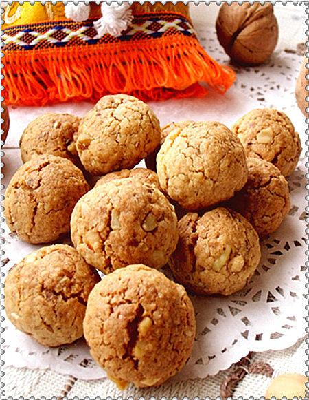 Oat Walnut Balls