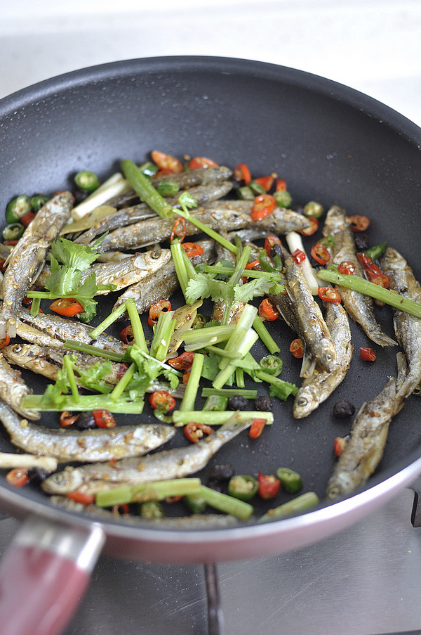 Steps for Making Spicy Baked Fish