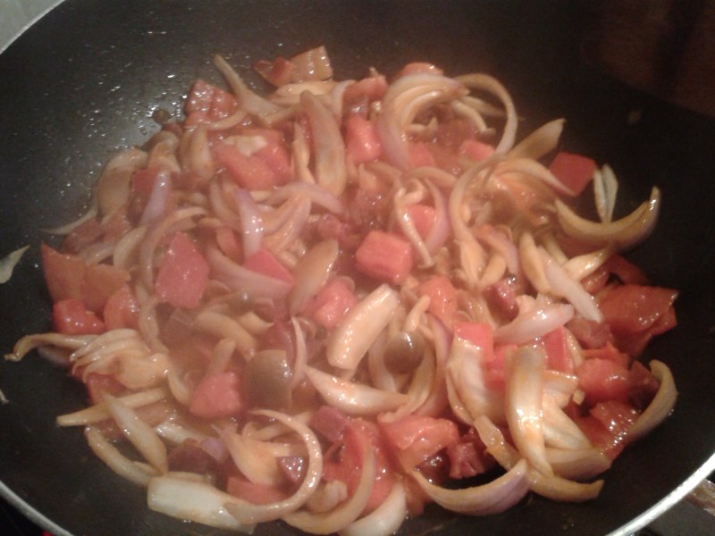 Cooking Steps for Tomato Beef Stir-Fried Italian Conchiglie Pasta