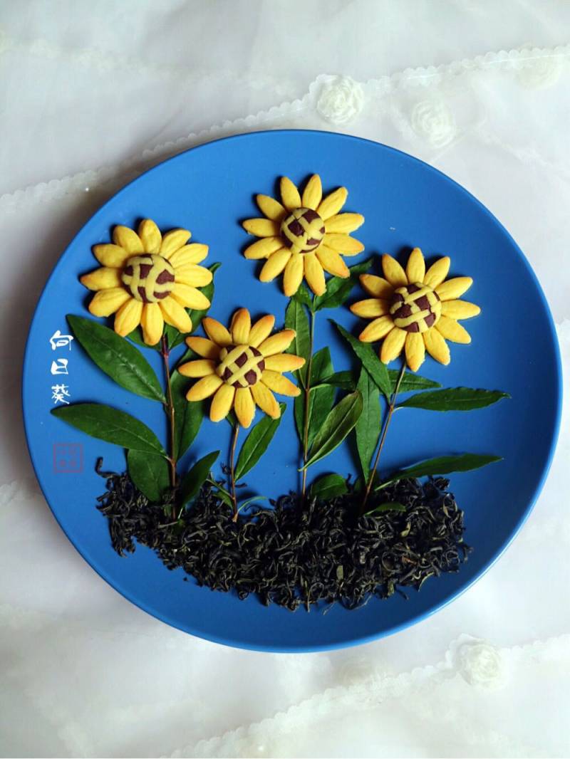 Steps for Making Sunflower Cookies