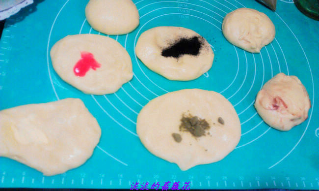 DIY--Flower Seven-Ring Bread (Old Dough Method) Making Steps