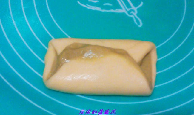 DIY--Flower Seven-Ring Bread (Old Dough Method) Making Steps