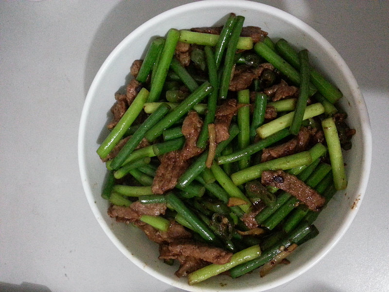 Garlic Scapes Stir-Fried Pork Strips