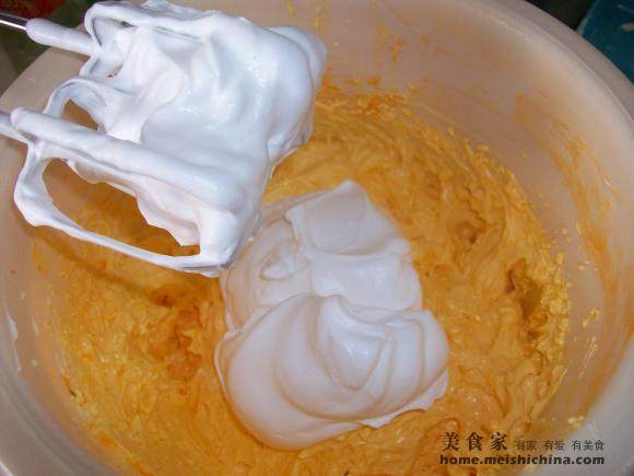 Step-by-Step Instructions for Making Orange Flavor Mickey Mouse Birthday Cake