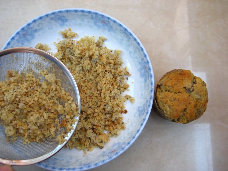 Homemade Version of Famous Brand Snack—Cake Chocolate Snowballs (Imitation Ferrero) Preparation Steps