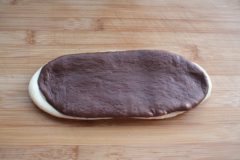 Steps for Making Hokkaido Cocoa Two-Tone Toast