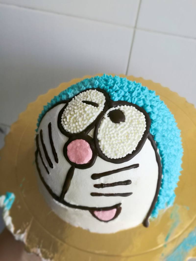 Doraemon Cake Making Steps