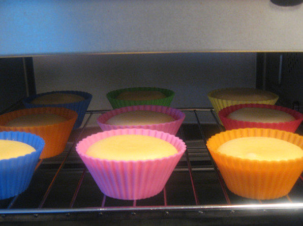 Steps to Make Flower Cupcakes