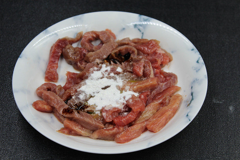 Steps for Making Green Pepper Beef