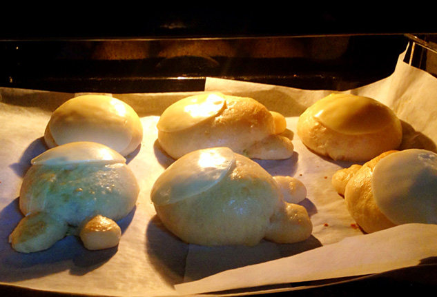 Steps to Make Chocolate Bread with Fermented Dough