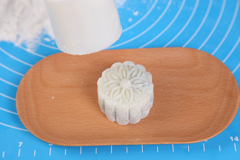 DIY Ice Skin Mooncake Wrapper Making Steps