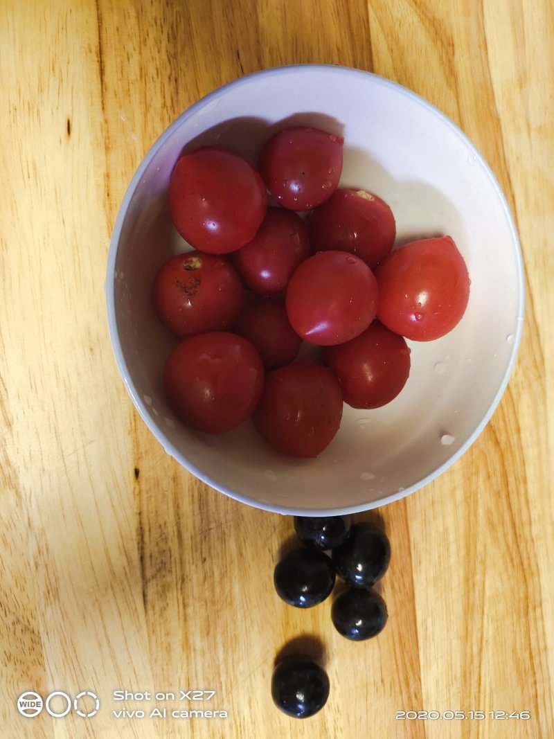 Steps for Making Octopus Cherry Tomato Salad