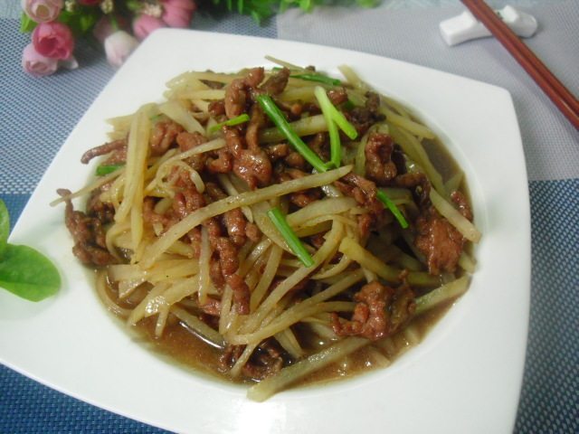 Steps for cooking Beef and Potato Shreds with Satay Sauce