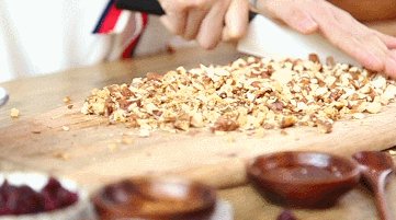 Steps for Making Nut Energy Bars