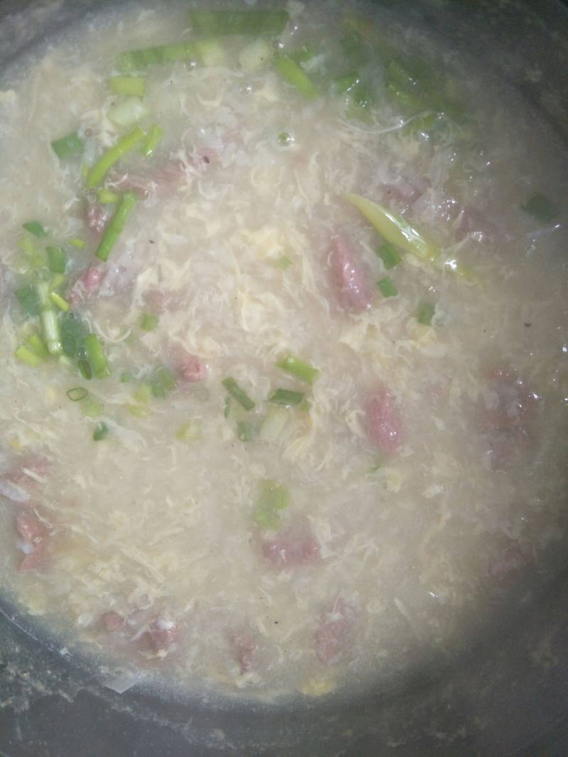 Steps to Make Beef and Egg Porridge