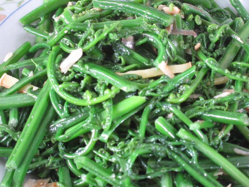 Stir-Fried Baku (Wild Jue Cai)