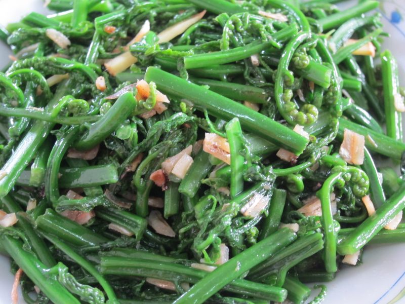 Stir-Fried Baku (Wild Jue Cai)