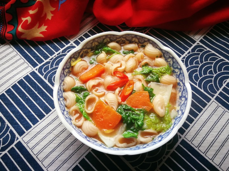 Carrot Red Mushroom Chicken Soup with Cat Ear Pasta