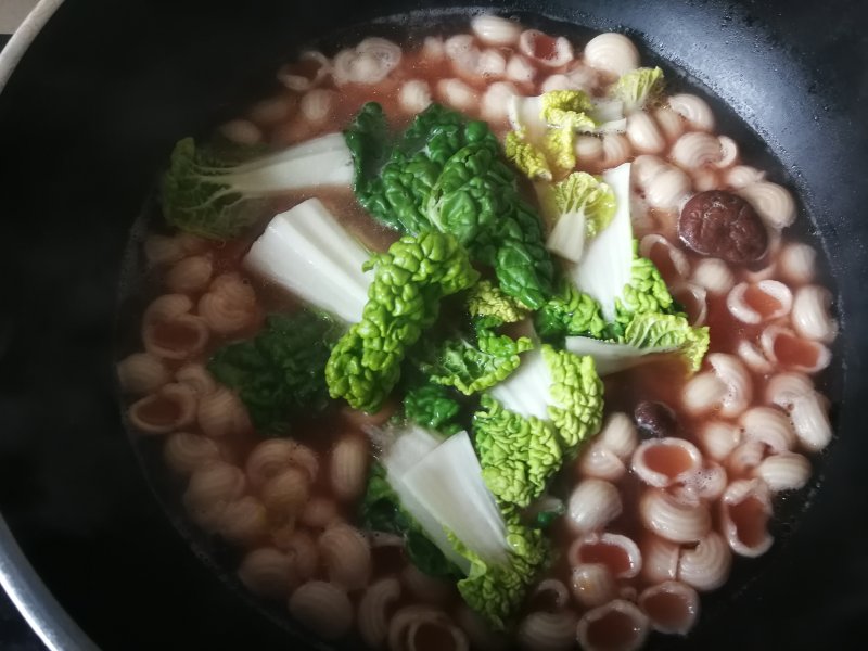 Steps for Making Carrot Red Mushroom Chicken Soup with Cat Ear Pasta