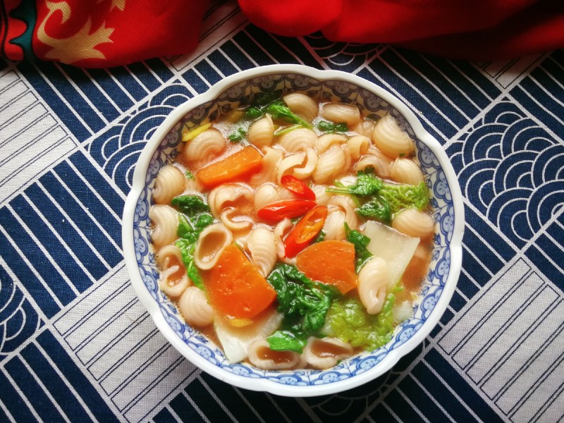 Carrot Red Mushroom Chicken Soup with Cat Ear Pasta