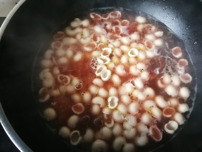 Steps for Making Carrot Red Mushroom Chicken Soup with Cat Ear Pasta