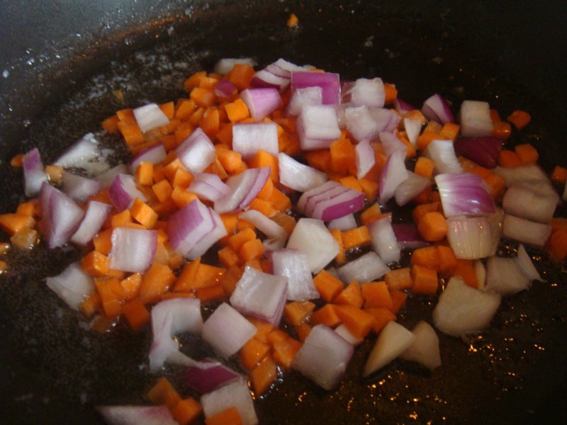 Steps for Cooking Curried Shrimp with Corn Kernels